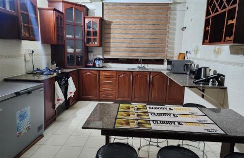 Sinza Villa | The Vatican Experience