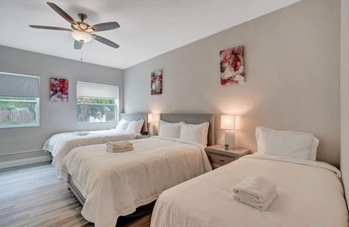 Victoria Park Apartment | The Victoria Park Apartments: 1BR Hideaway with Shared Pool
