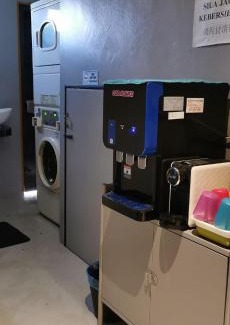 Raub House | The Village Inn