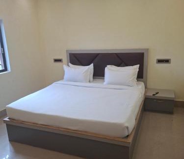 Varanasi Hotel | The Vindhyasarthak Resort Varanasi