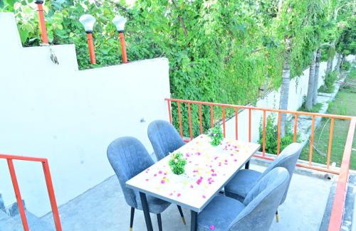 Varanasi Hotel | The Vindhyasarthak Resort Varanasi