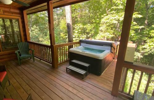 Blue Ridge House | The Wander Inn Cabin In The BR Mtns w Hot Tub