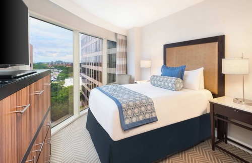 Beach Park Hotel | The Westshore Grand, A Tribute Portfolio Hotel, Tampa