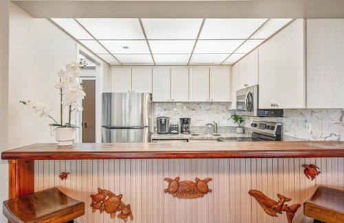 Kaanapali Condo | The Whaler On Ka'anapali Beach, Partial Ocean View, 3 beds, sleeps 6, has AC