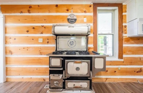 Chatsworth Other | The Whispering Acres-Peaceful Nature Retreat with Pool, hot tub and Firepit.