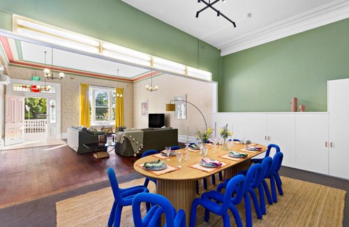 Fitzroy House | The White House Fitzroy - One of the largest single dwelling accommodations