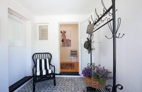 Penola House | THE WHITE HOUSE luxury villa embedded in history