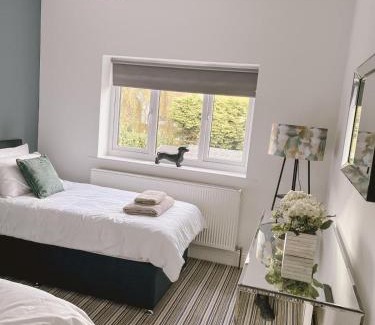 Whalley House | The Willows