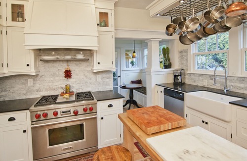 Rose City Park House | The Wisteria… Beautiful 1915 Craftsman… Close-in, 4 Bdrm, 2 bath