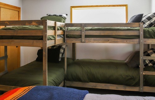 Truckee Cabin | The Wolfgang Chalet - Renovated Tahoe Donner Cabin