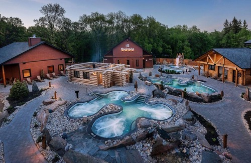 St. James House | The Wooden Nest | Your Comfy Relaxing Escape