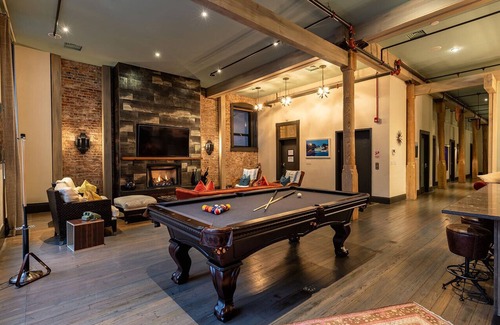 Downtown Nashville Apartment | The Writer's Loft - Walkable to Broadway Bars!