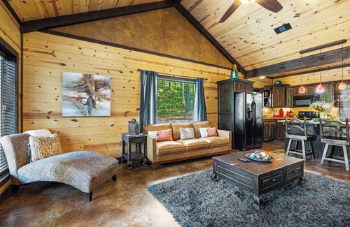 Broken Bow Cabin | The ZaZa in Hochatown/Broken Bow, OK