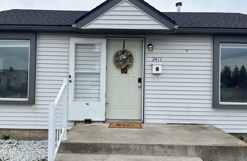 Spokane House | Theater Vibes with 7 Comfy beds!