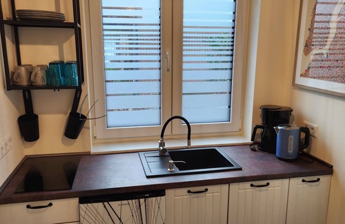 Schonebeck Apartment | Theferienwohnung Moderne 2 Zimmer Ferienwohnung in Einem Neubau