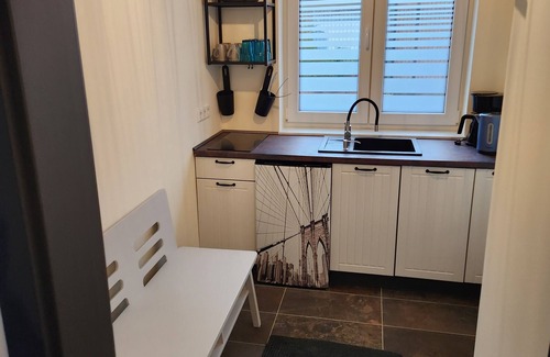 Schonebeck Apartment | Theferienwohnung Moderne 2 Zimmer Ferienwohnung in Einem Neubau