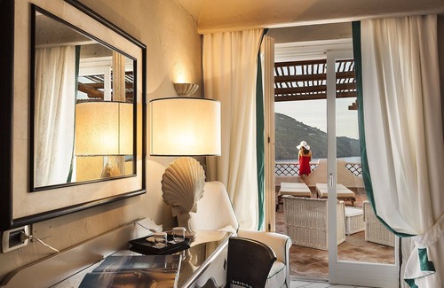 Vulcanello Hotel | Therasia Resort Sea & Spa - The Leading Hotels of the World