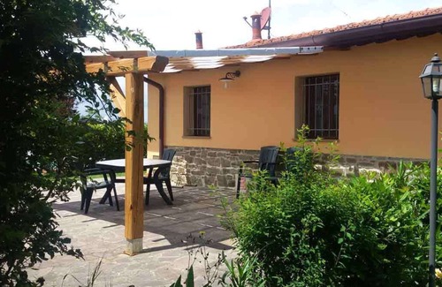 Donnini House | There is a charming cottage just for you