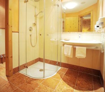 Hintertux Hotel | Thermal-Badhotel Kirchler