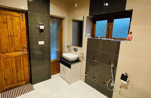 She Hotel | Thiksay Organic Resort and Retreat