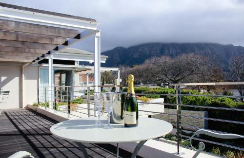 Claremont House | Thirty On Grace