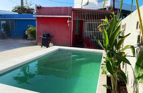 Punta Las Marias Apartment | This apartment is a 2 bedroom(s), 1 bathrooms, located in San Juan, PR.