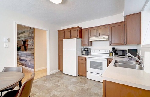 Fredericton Apartment | This apartment is a 1 bedroom(s), 1 bathrooms, located in Fredericton, NB.