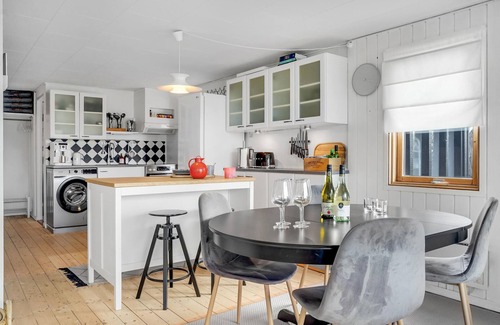Kegnæshøj House | This beautiful vacation home is located in the quiet area of Sønderby Strand on Kegnæs.
