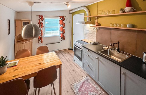 Grasmark House | This cozy vacation home welcomes you in Gräsmark, just a few meters from the lake.