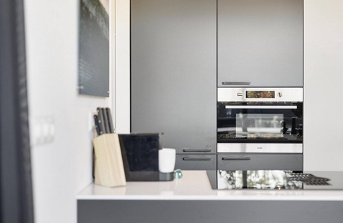Municipality of Rhenen House | This Eco-Lode is furnished for four adults and two children as well but also has an extra hot tub. This means you can relax completely from your own patio and grab your own wellness moment!