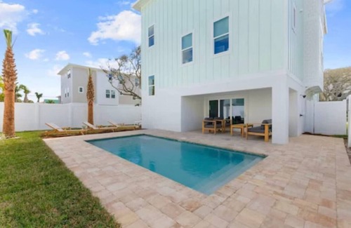 St. Augustine Beach House | This house is a 5 bedroom(s), 6 bathrooms, located in St. Augustine Beach, FL.