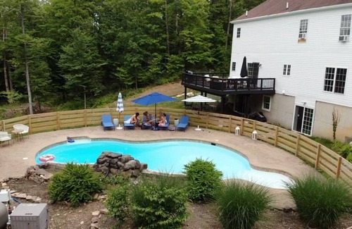 Kerhonkson House | This house is a 5 bedroom(s), 3.5 bathrooms, located in Kerhonkson, NY.