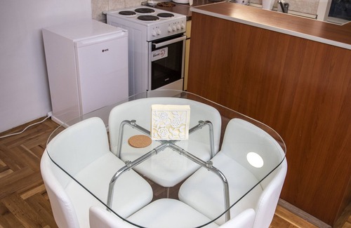 Zvezdara Apartment | This is a great location if you know Vracar . It's also very private and quite.