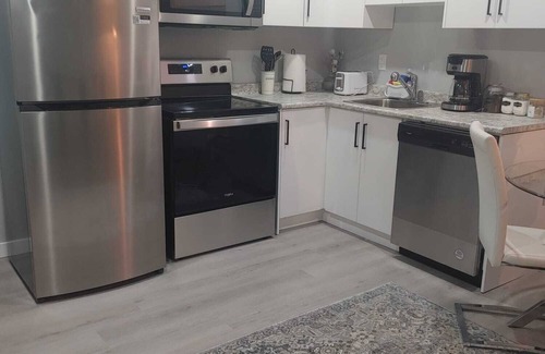 Saskatoon Apartment | This place is an oasis of happiness.I bet on it