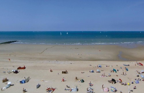 Ostend Apartment | This spacious apartment in Ostend is located 5 minutes from the beach.