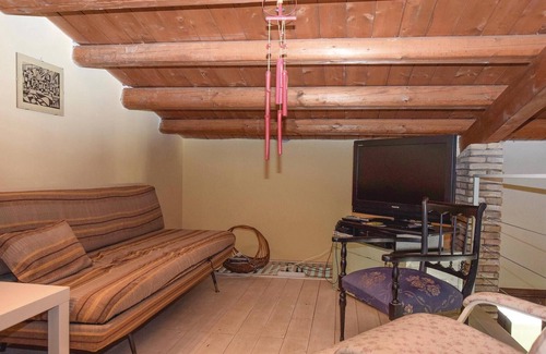 Vittoria House | This spacious Sicilian-style vacation home with private pool is located in the middle of a 20,000 m²