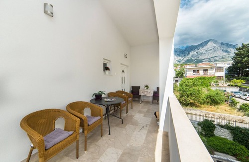 Baska Voda Apartment | Three bedroom apartment with terrace Baška Voda, Makarska (A-6707-c)