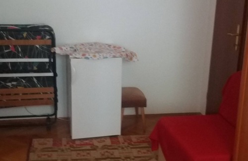 Drvenik Apartment | Three bedroom apartment near beach Drvenik Donja vala, Makarska (A-19006-a)