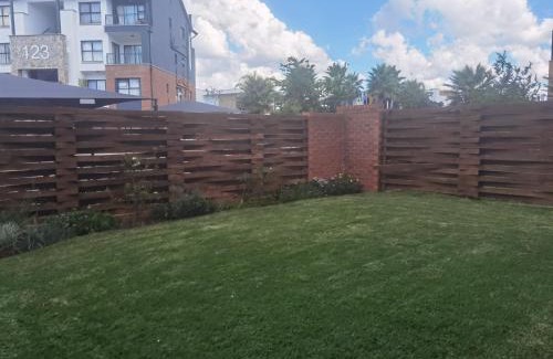 Tshwane Apartment | Three Bedroom Apartment At The Blyde