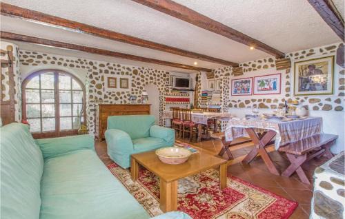 Sant'Agata Feltria House | Three-Bedroom Holiday Home In Santagata Feltria Rn