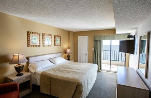 Garden City Resort | Three Bedroom Ocean Front, Luxury Condo, Murrells Inlet, SC (3332036)