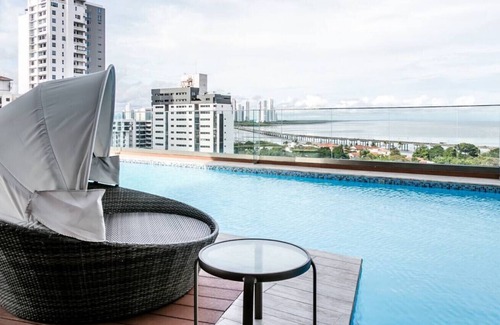 Tumba Vieja Apartment | Three-bedroom apartment with ocean views, pool, gym C20C