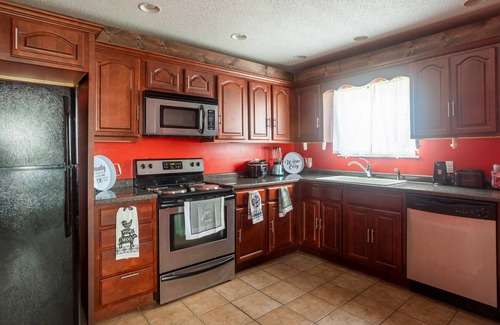 Bay St Louis House | Three Ten in Old Town Bay Saint Louis, I/2 block from shops and restaurants
