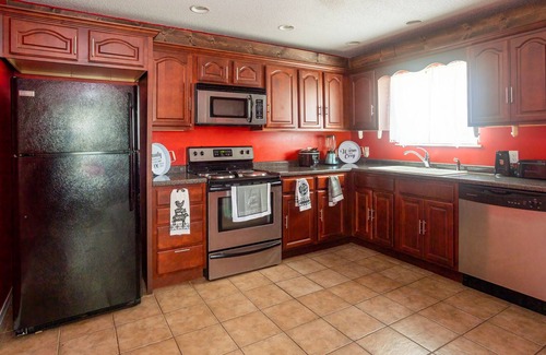Bay St Louis House | Three Ten in Old Town Bay Saint Louis, I/2 block from shops and restaurants