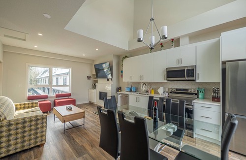 Canmore House | Three Townhouse Combo - Families and Large Groups