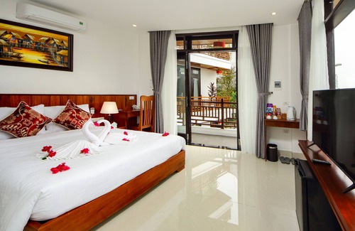 Hoi An Hotel | Threeway Riverside Villa