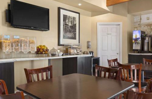 Saskatoon Hotel | Thriftlodge Saskatoon
