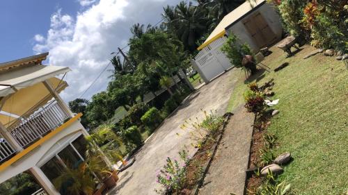 Baie-Mahault Apartment | Ti Kaz À Patou, au coeur de l'île.