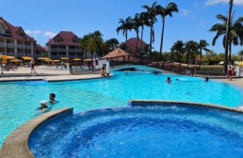 Gros Raisins Apartment | TI OASIS Margarita Studio piscine et plage à P&Vac Village-Club