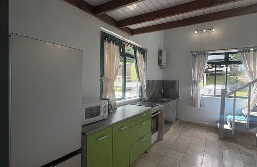 Teahupoo Ski Chalet | Tiare - Faaroa Bay Villa